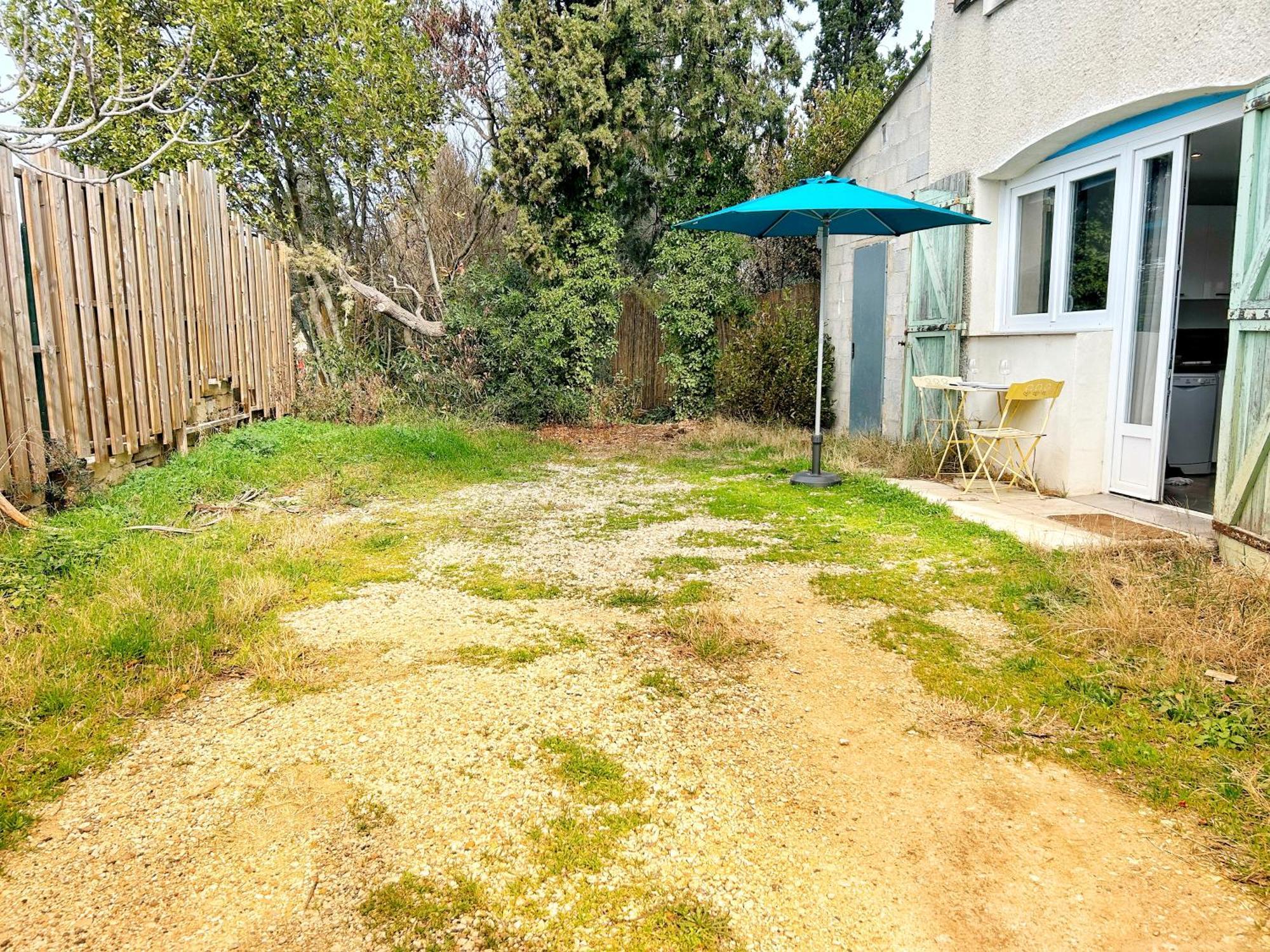 Doux Rouinet Cocoon Fourques (Gard) Exterior foto