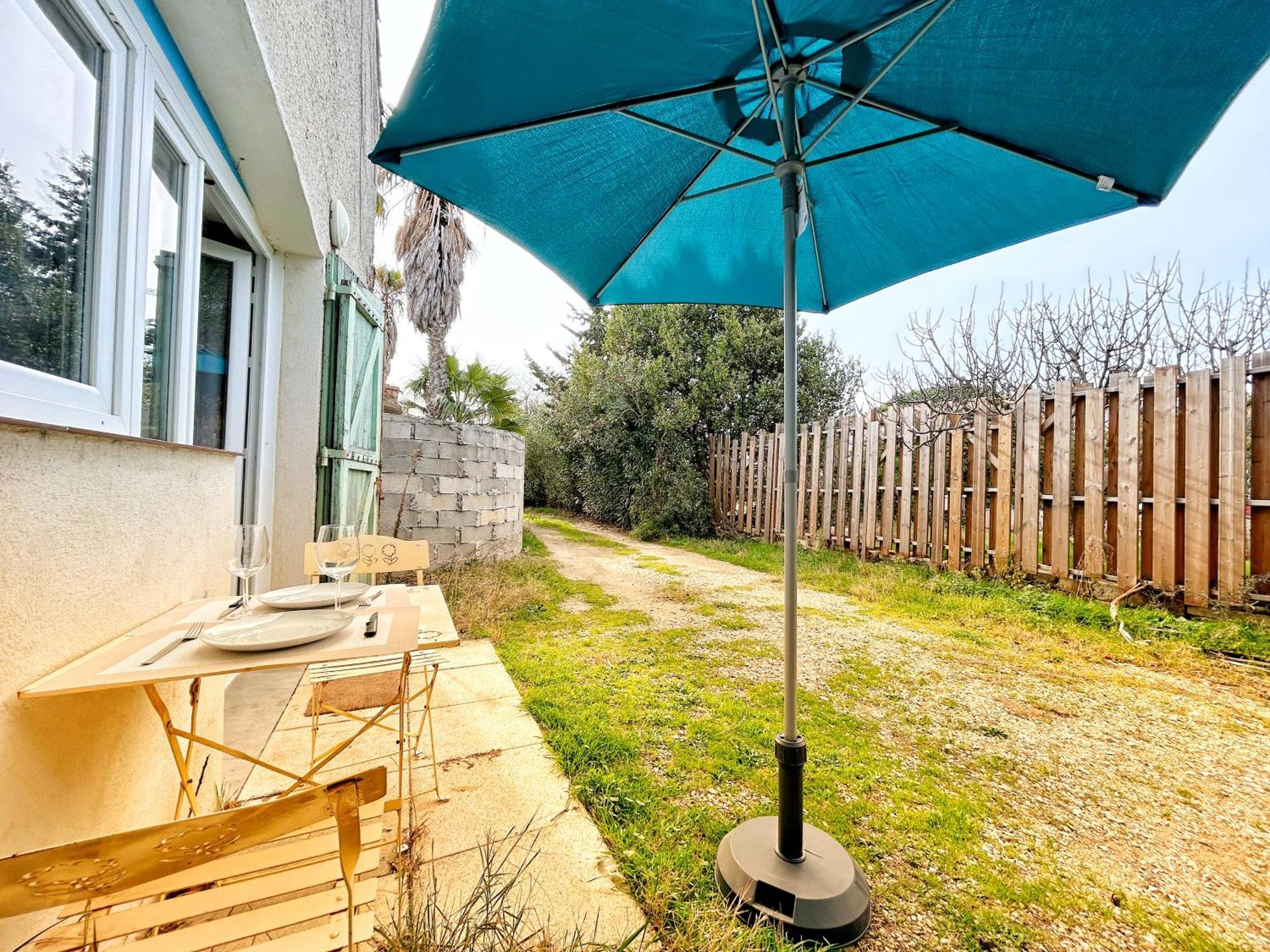 Doux Rouinet Cocoon Fourques (Gard) Exterior foto